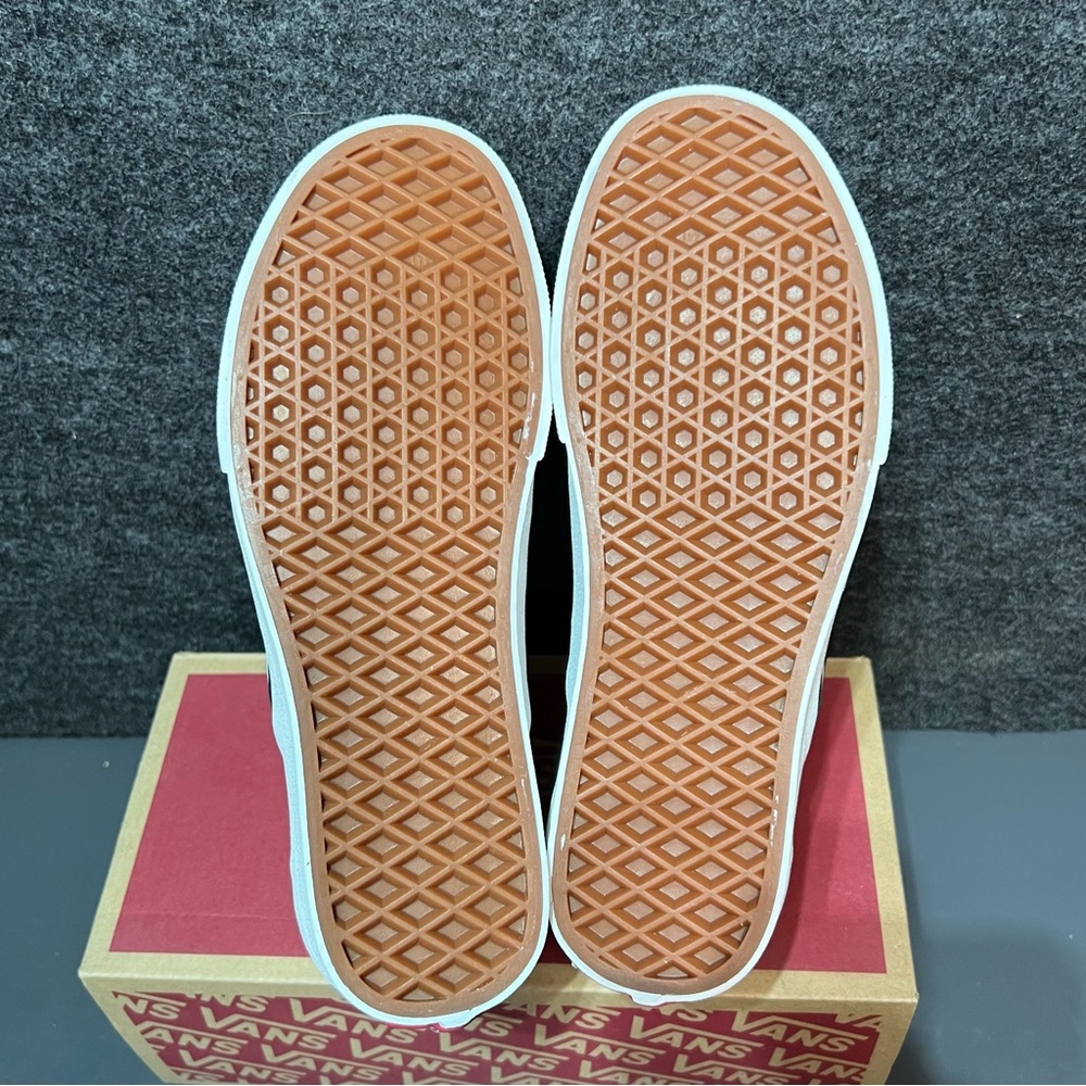 Vans “Tupac” Slip On Custom Vans Size 6 Women’s/4.5 Mens - Picture 10 of 13